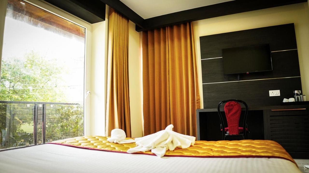 The Albatross Bed & Breakfast Порт Блеър Екстериор снимка